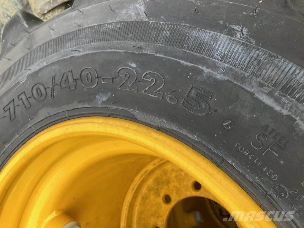 Nokian 710/40-22,5 Dekk, hjul og felger