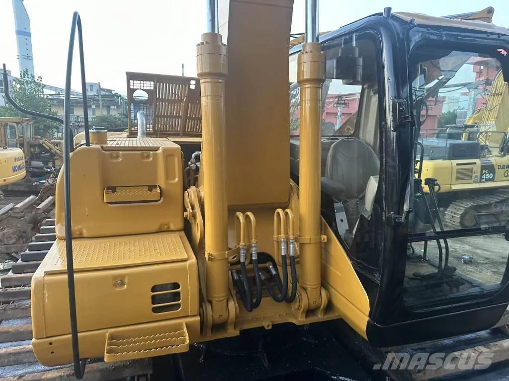 CAT 320 C Amfibiske Gravemaskiner