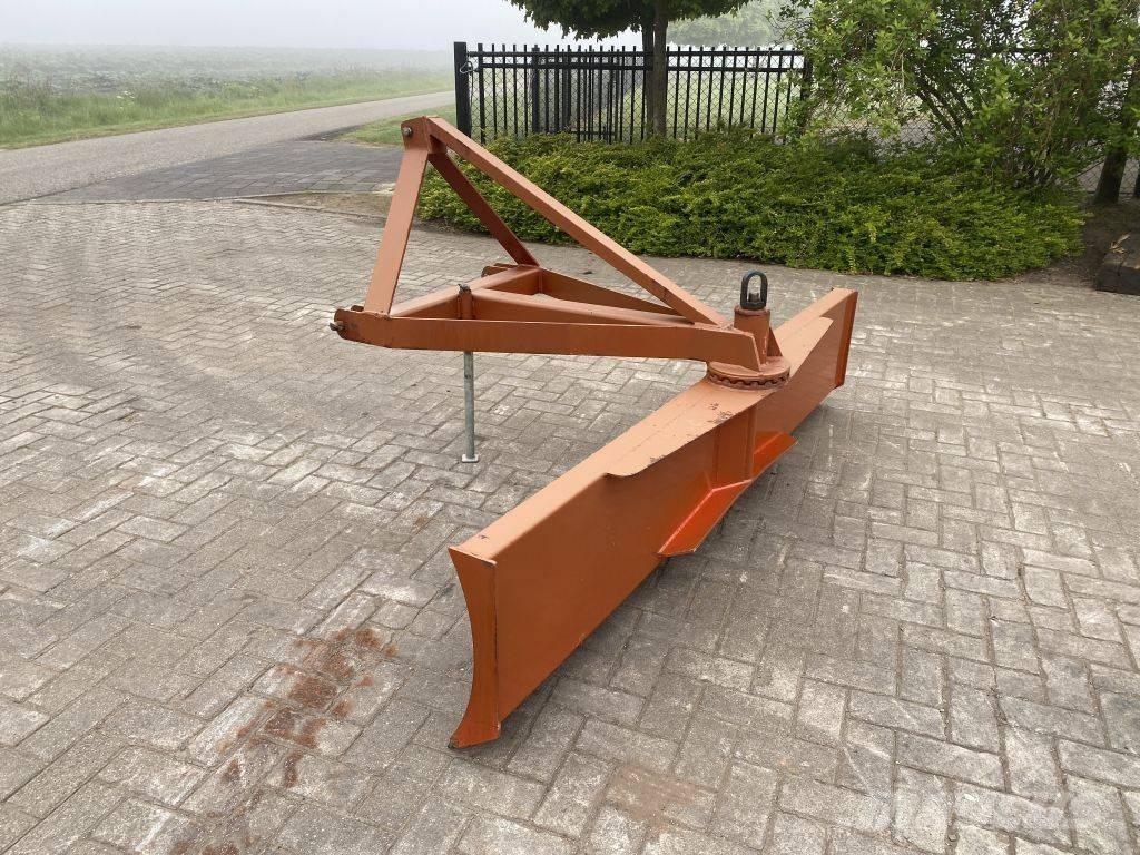  Grondschuif 2.5 M Veiskraper