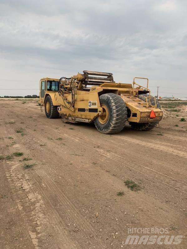 CAT 623E Veiskrape