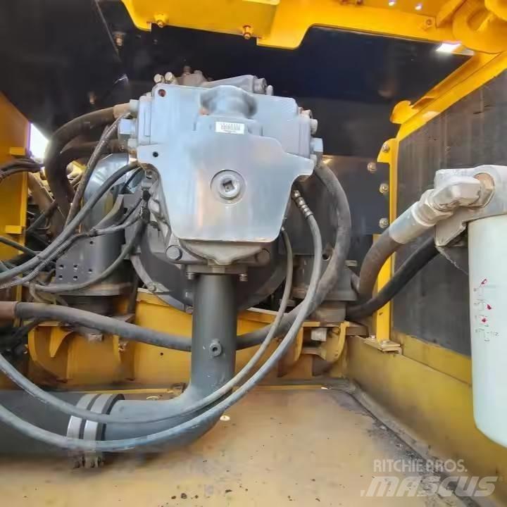 Komatsu PC360 Beltegraver
