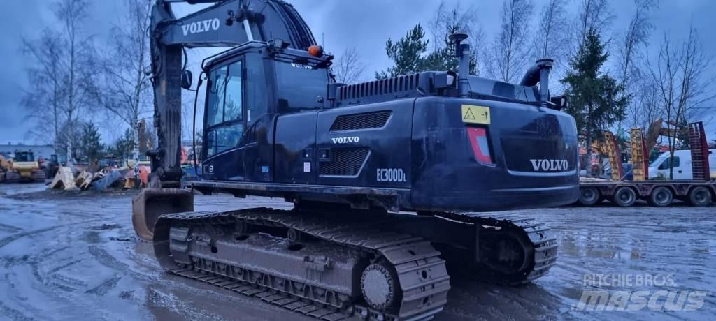 Volvo EC 300 D L Beltegraver