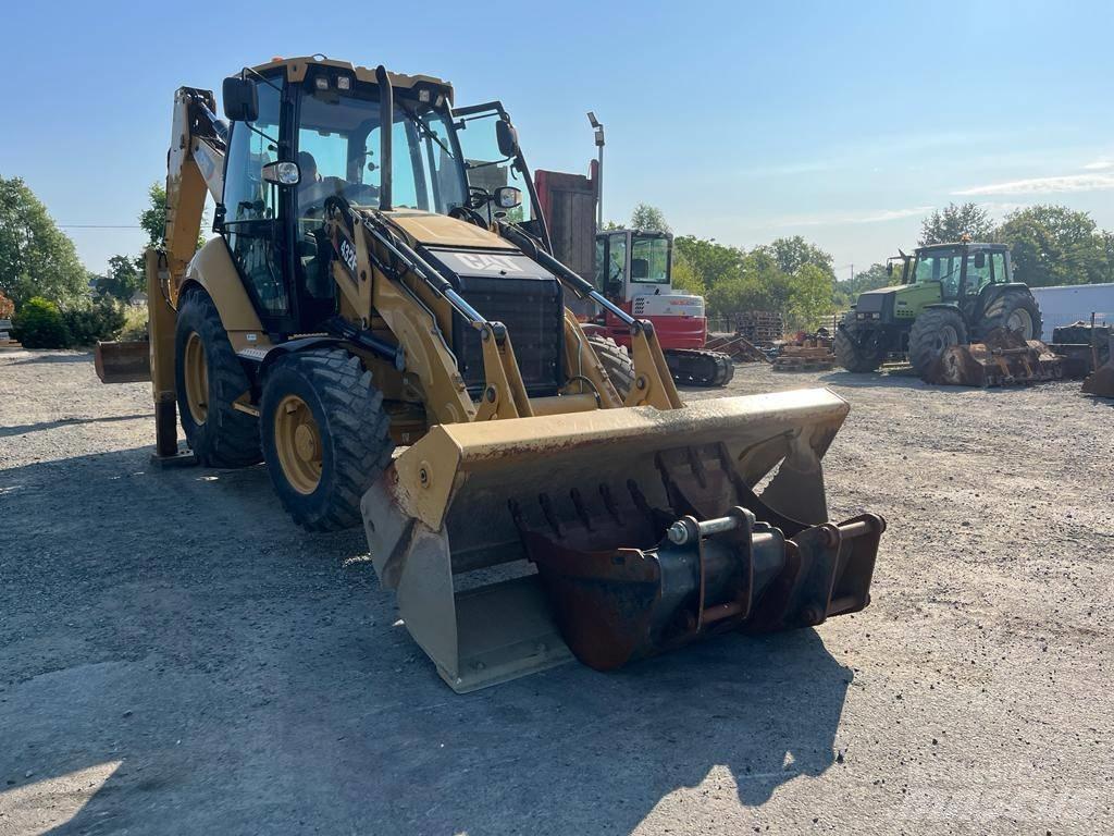  Tractopelle Cat 432F Traktorgravere