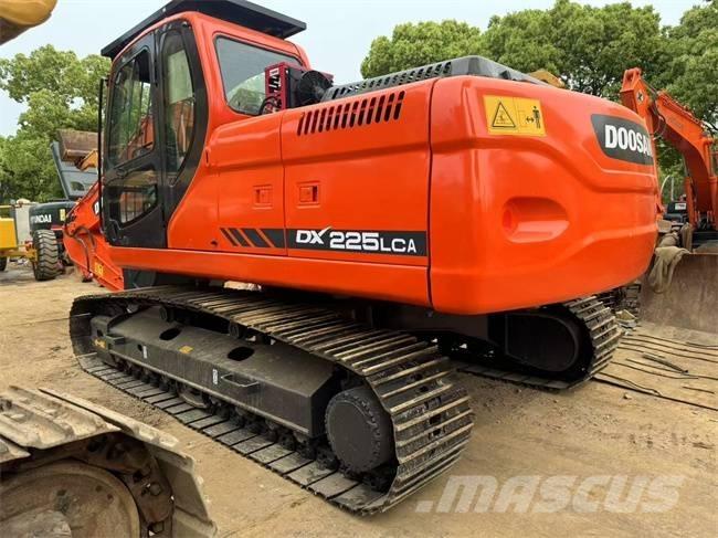 Doosan DX 225 LCA Beltegraver