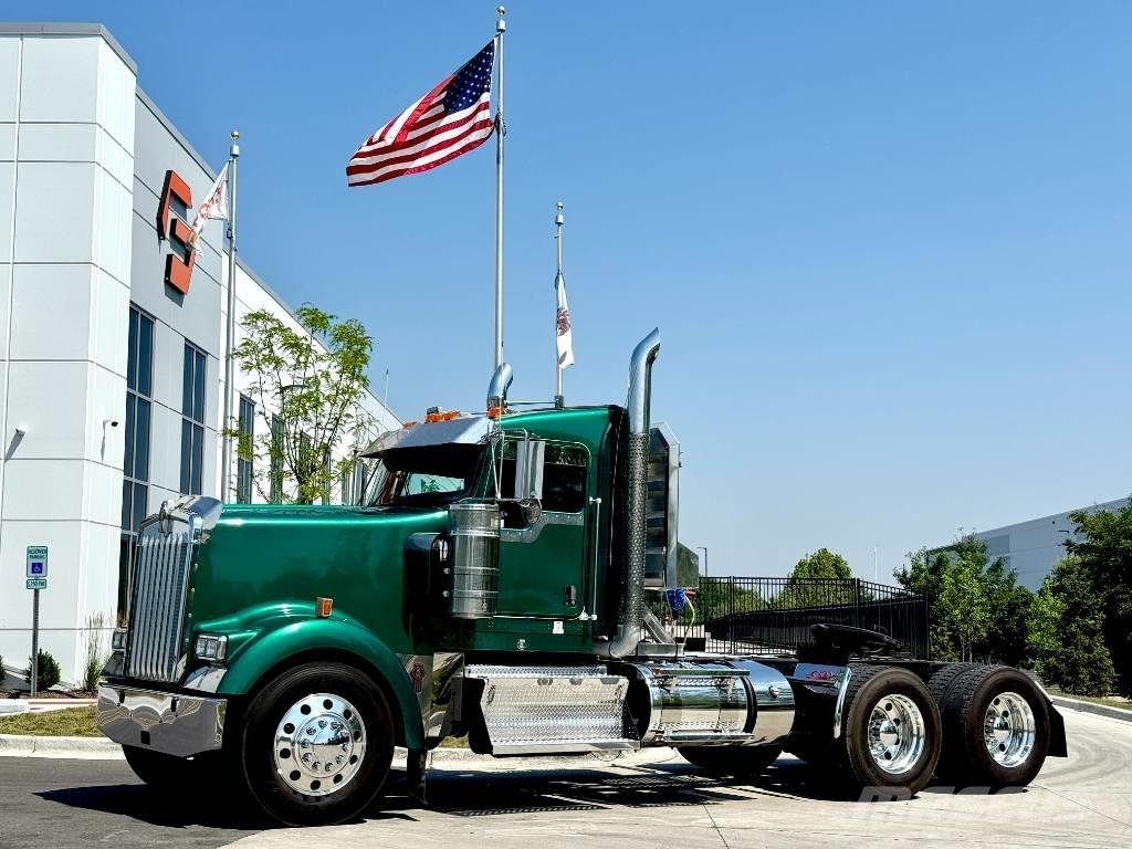 Kenworth W 900 Trekkvogner