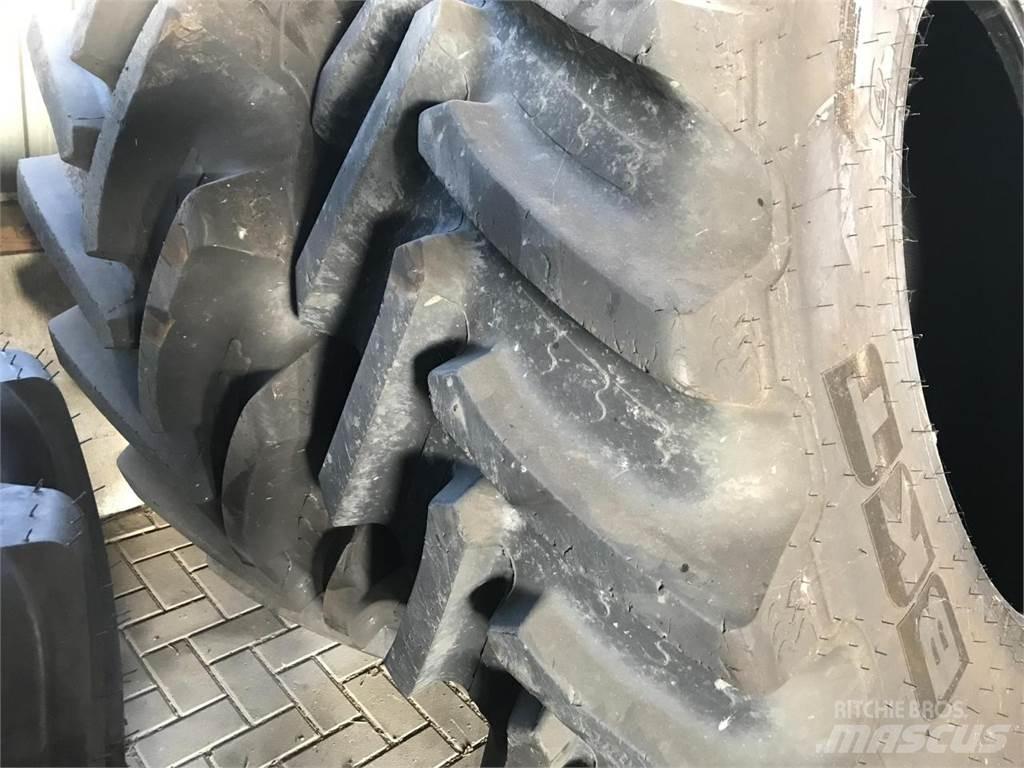 BKT 650/85R42 IF Dekk, hjul og felger