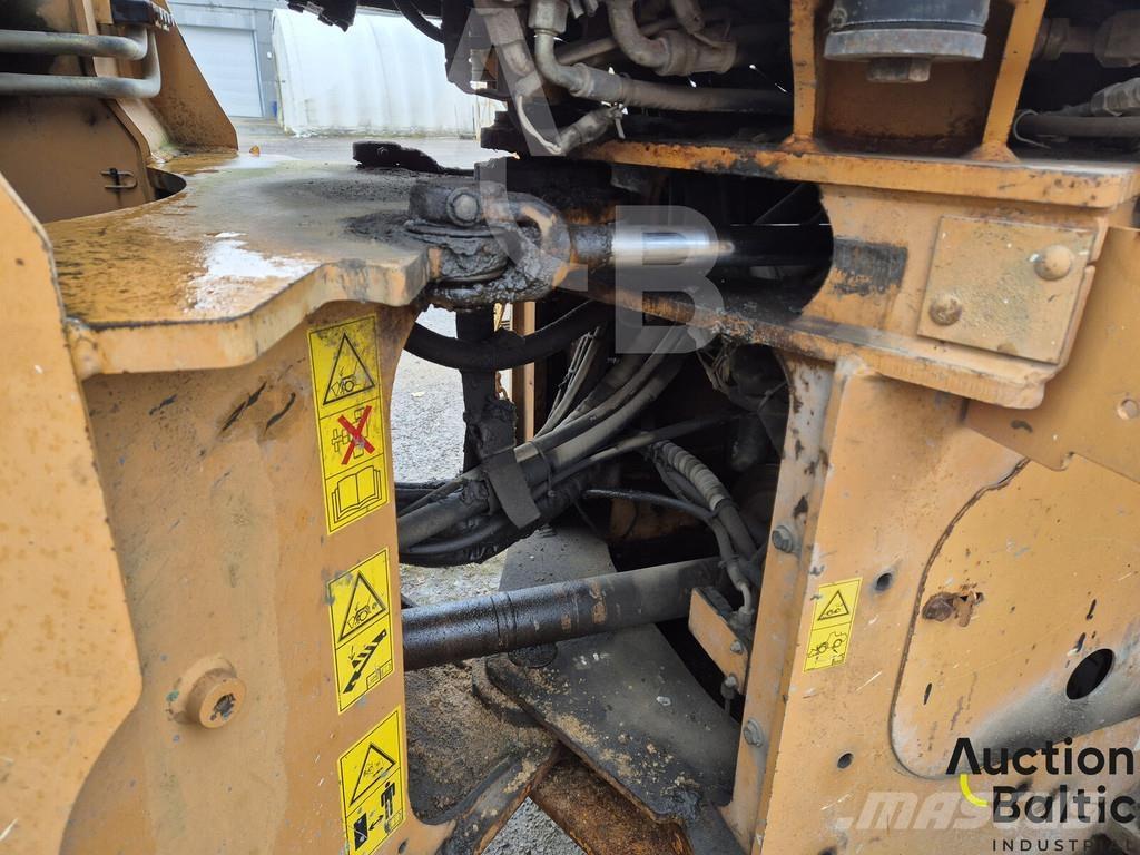 CASE 621 D Hjullastere