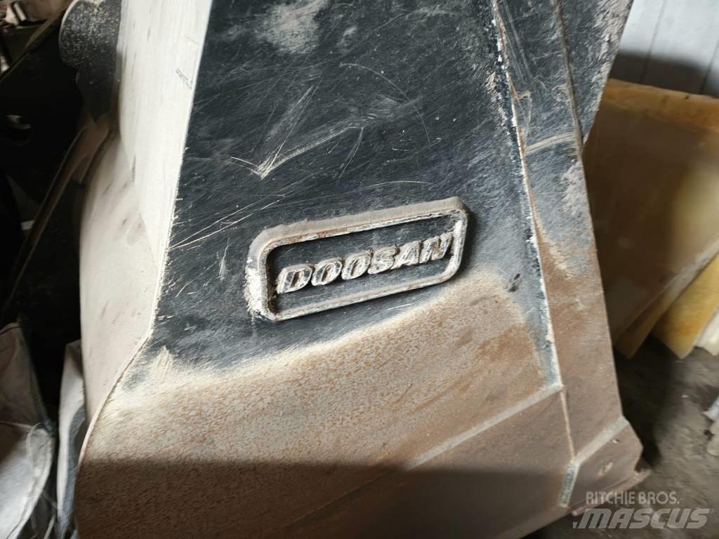 Doosan DL 320-7 Hjullastere