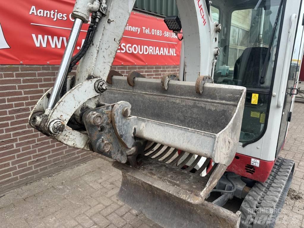 Takeuchi TB216 Minigravere <7t