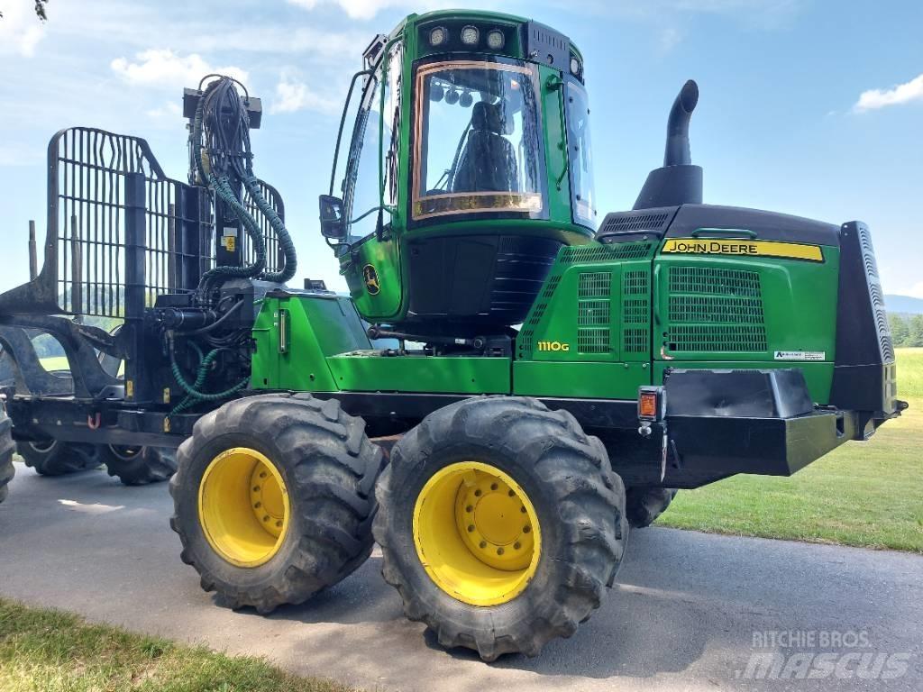 John Deere 1110G Lassbærere