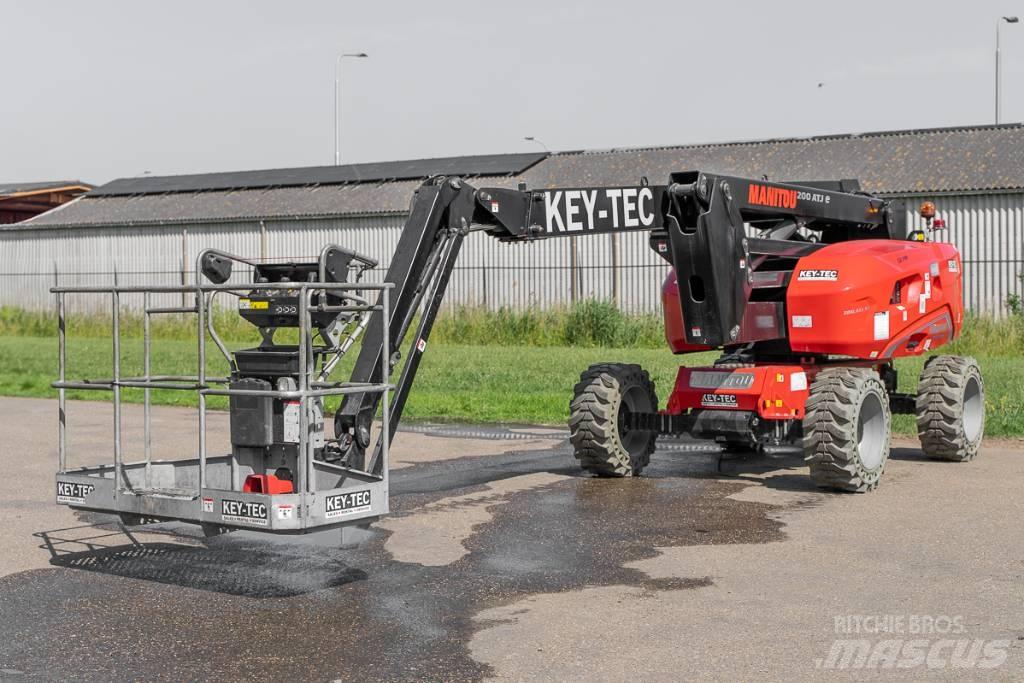 Manitou 200 ATJ e Leddede bomlifter