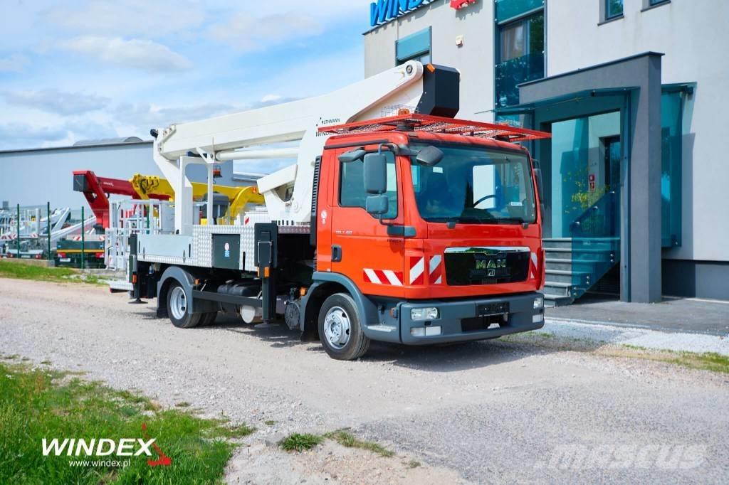 Ruthmann T 300 Bilmontert lift