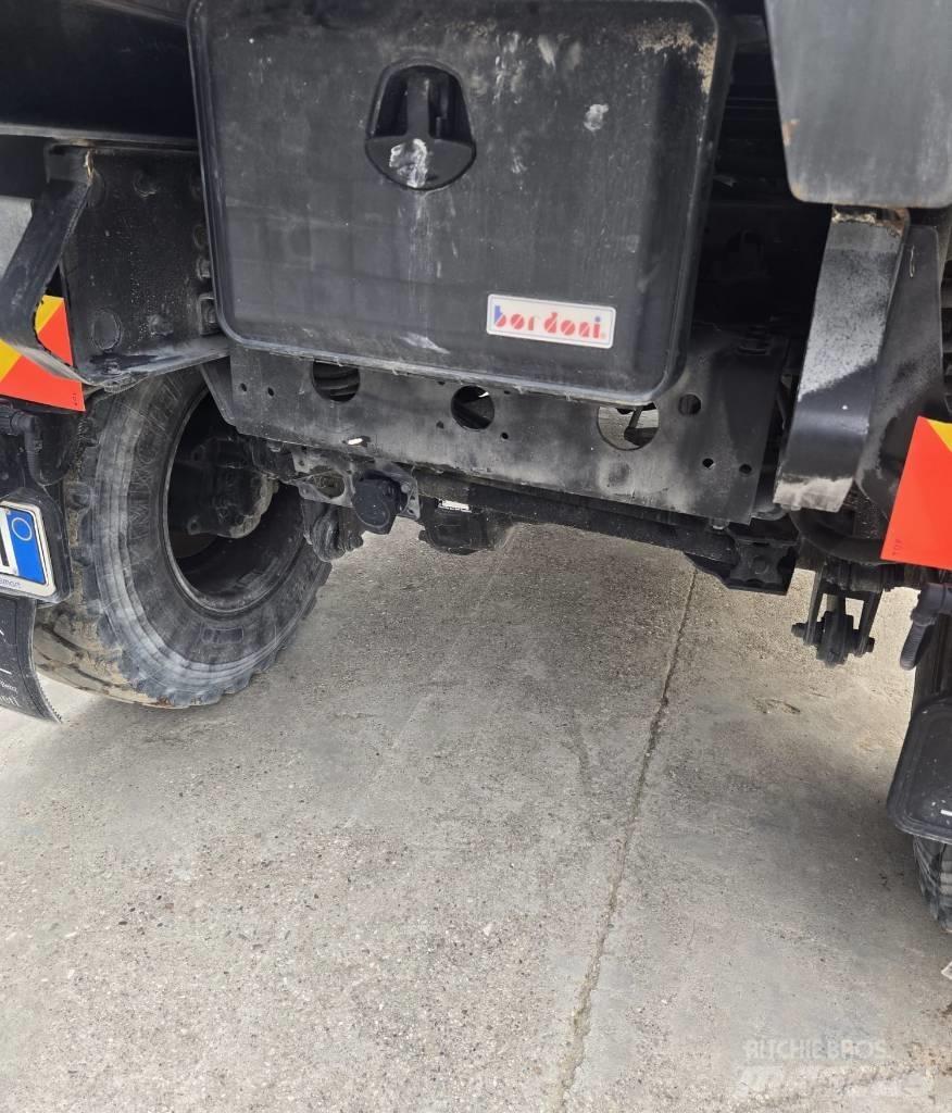 Unimog U20 Varebiler med tipp