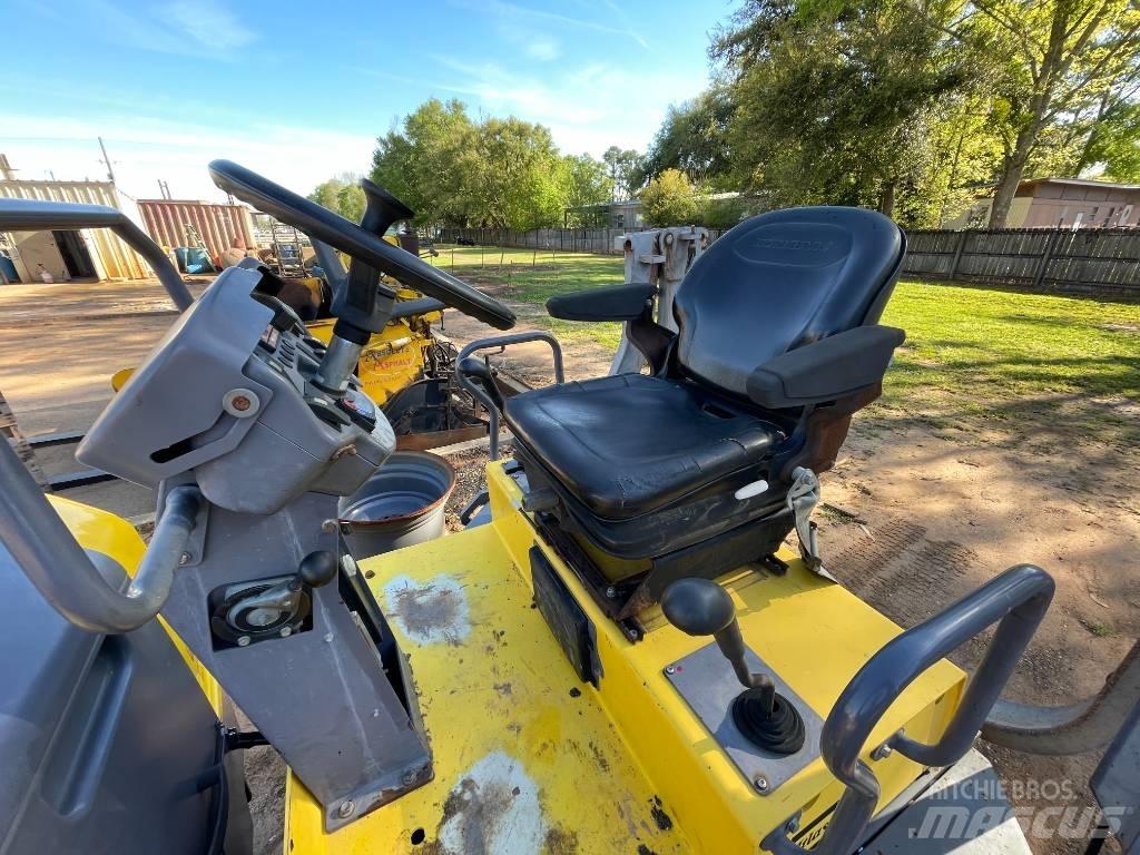 Dynapac CC 1300 Tandem Valser