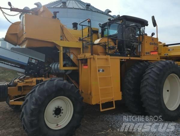 Oxbo 8345 Picker Andre gressmaskiner
