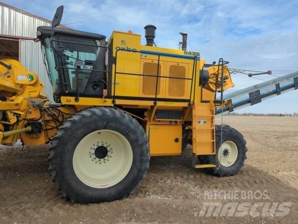 Oxbo 8345 Picker Andre gressmaskiner