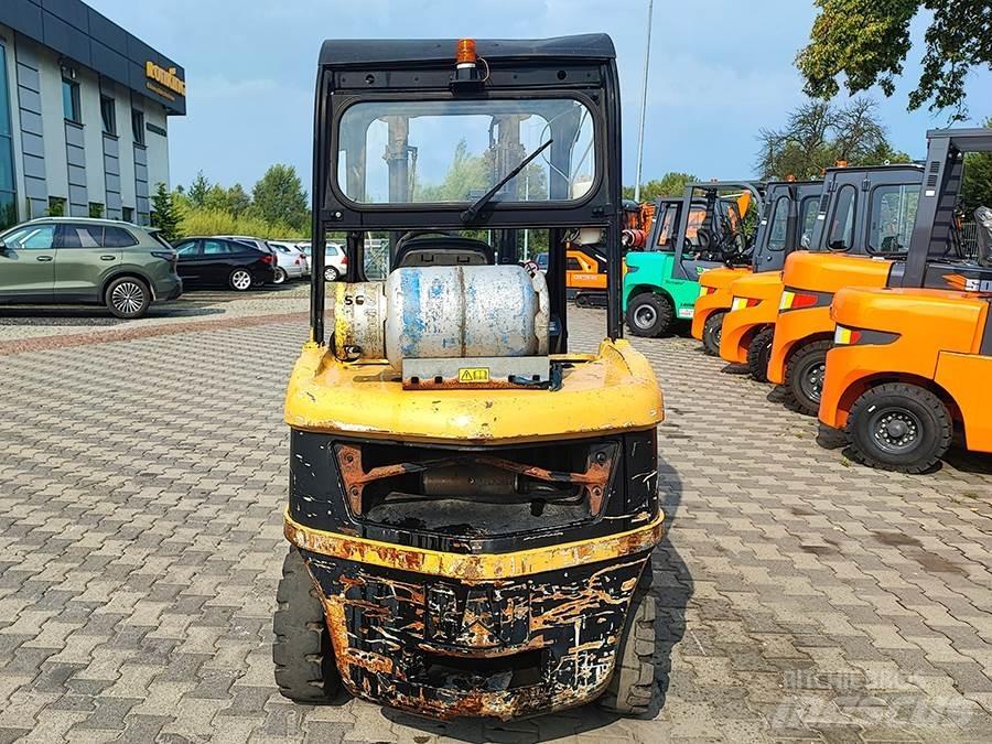 CAT GP30N Propan trucker