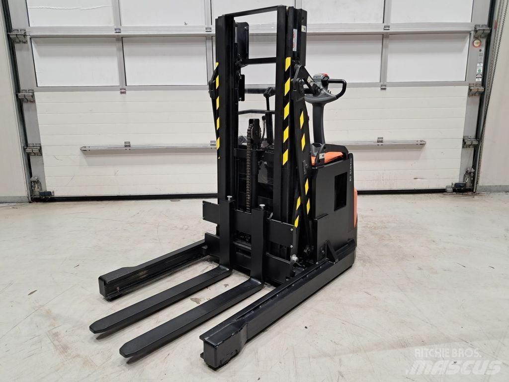 Toyota SWE120XR Ledestablere