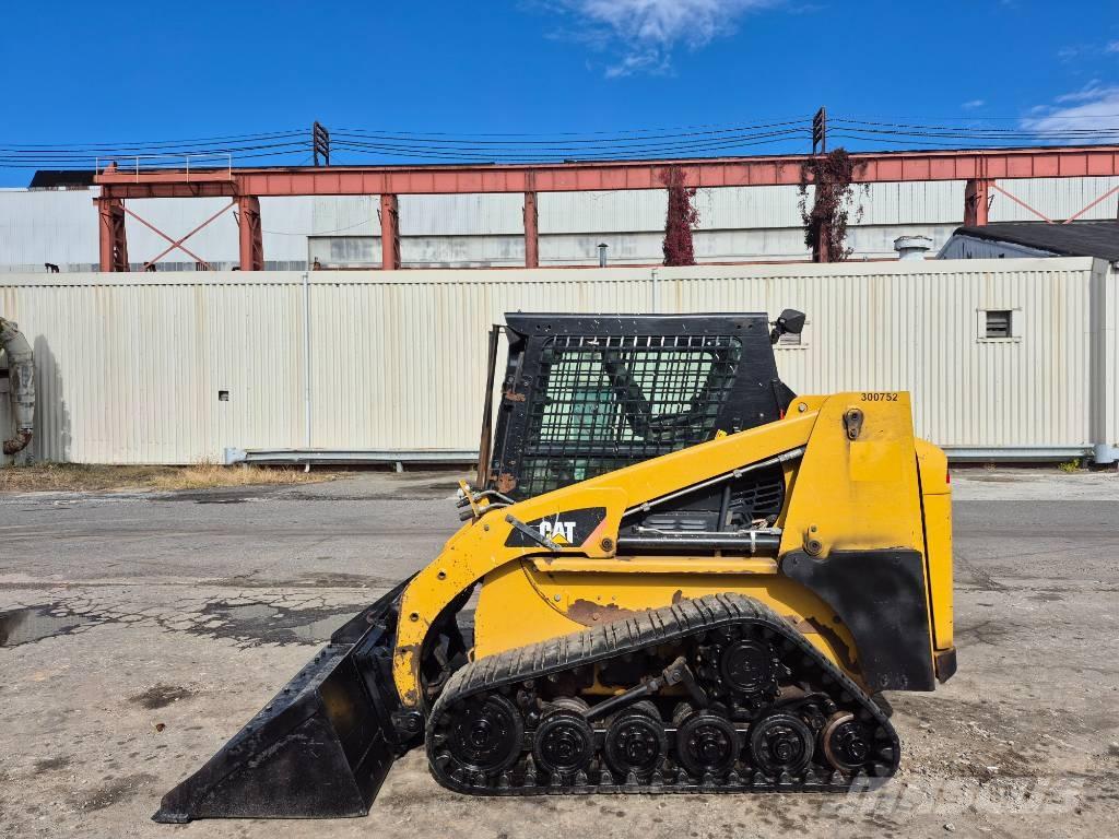 CAT 247 B 3 Kompaktlastere
