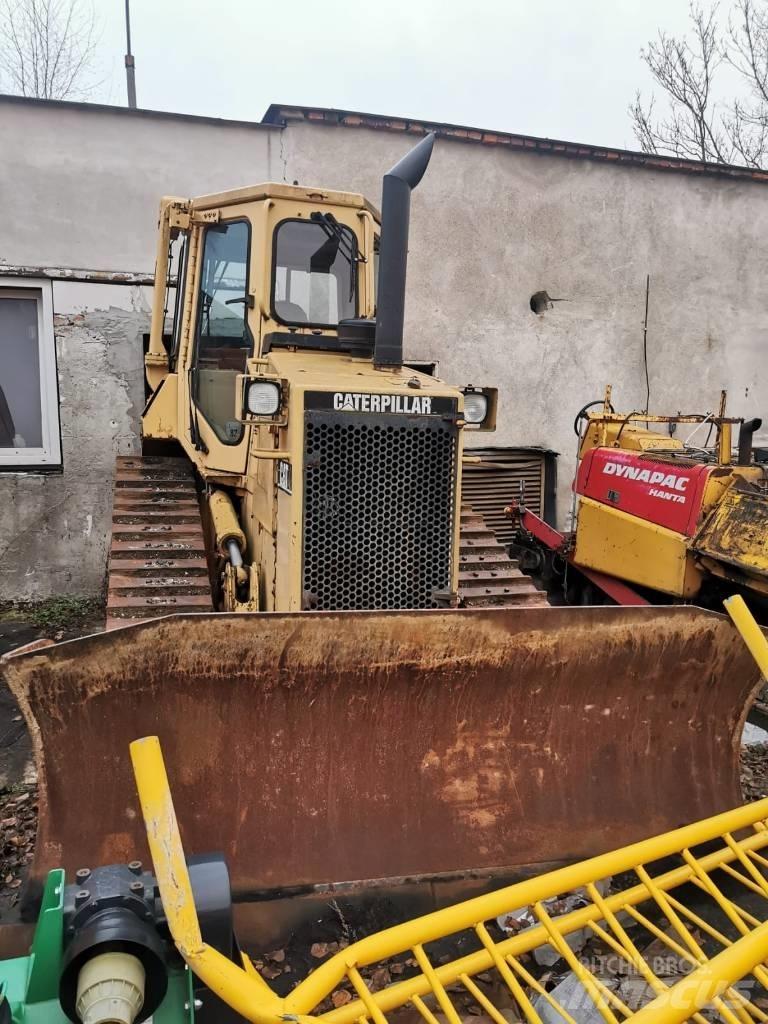 CAT D 4 H Dozere Beltegående
