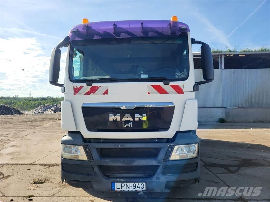 MAN TGS 28.320 6X2 Chassis