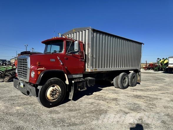 Ford 8000 Anlegg - Annet