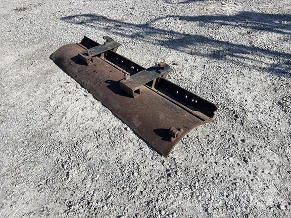 John Deere 8 Anlegg - Annet