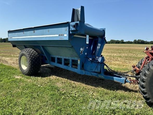 Kinze 840 Kornhengere