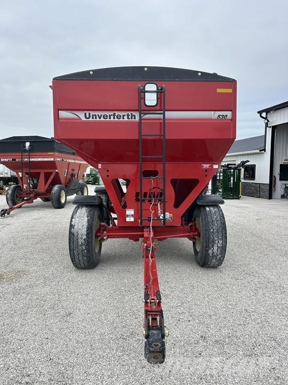 UNVERFERTH 530 Kornhengere