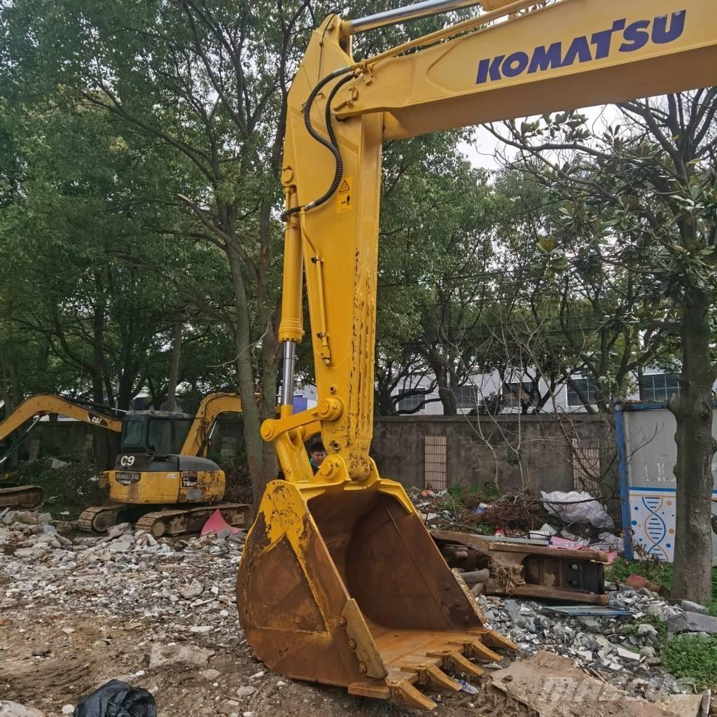 Komatsu PC 450-8 Beltegraver