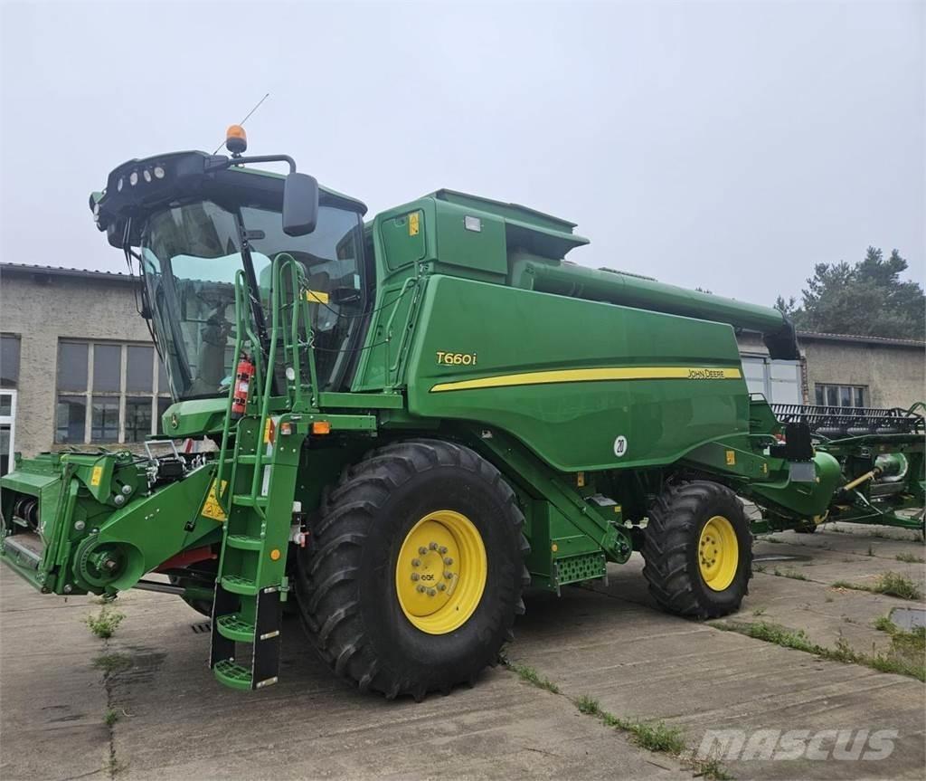 John Deere T 660i Skurtreskere