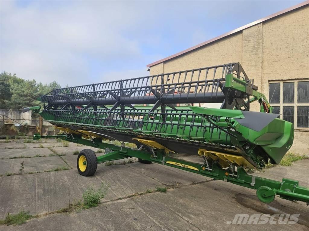 John Deere T 660i Skurtreskere