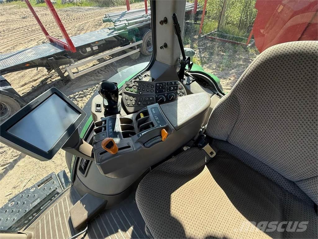 John Deere 7230R Traktorer