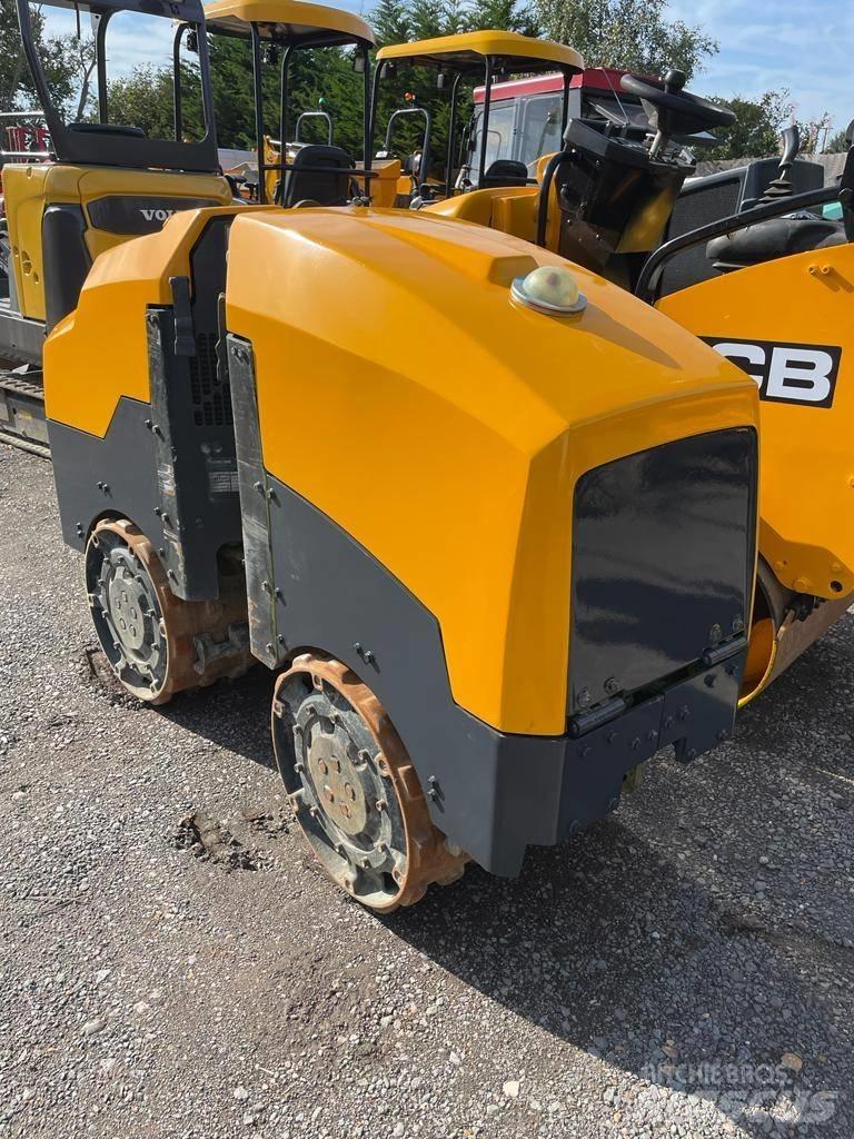 Ammann ARR 1575 Hjullaster til komprimering
