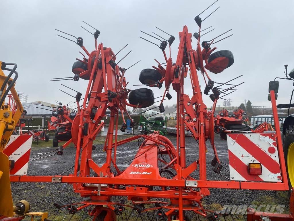 Kuhn GF8702 Raker og høyvendere