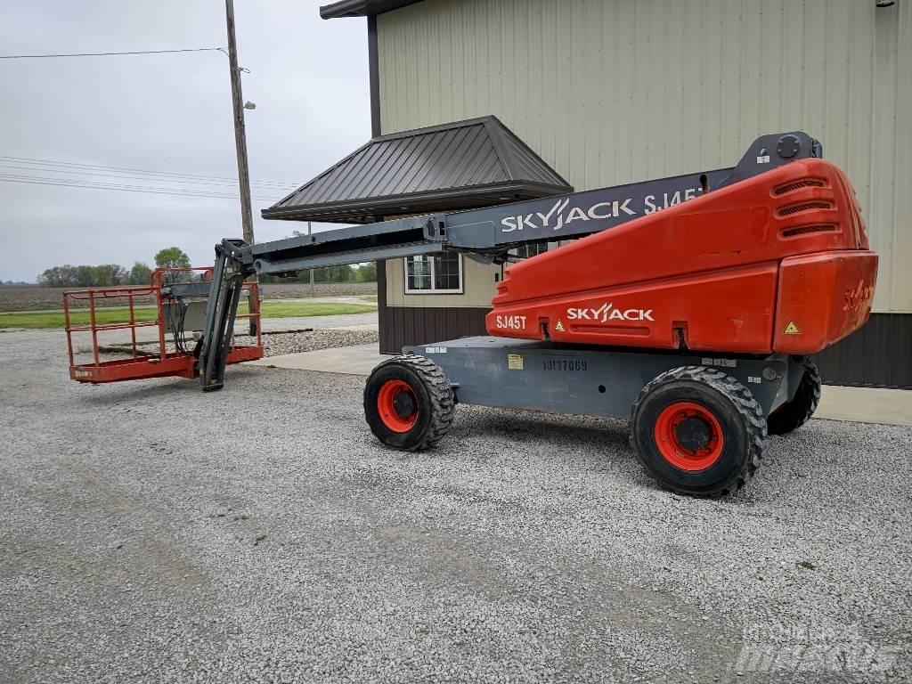 SkyJack SJ 45 T Teleskop bomlifter