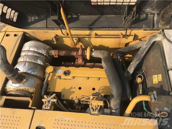 CAT 320 D Beltegraver