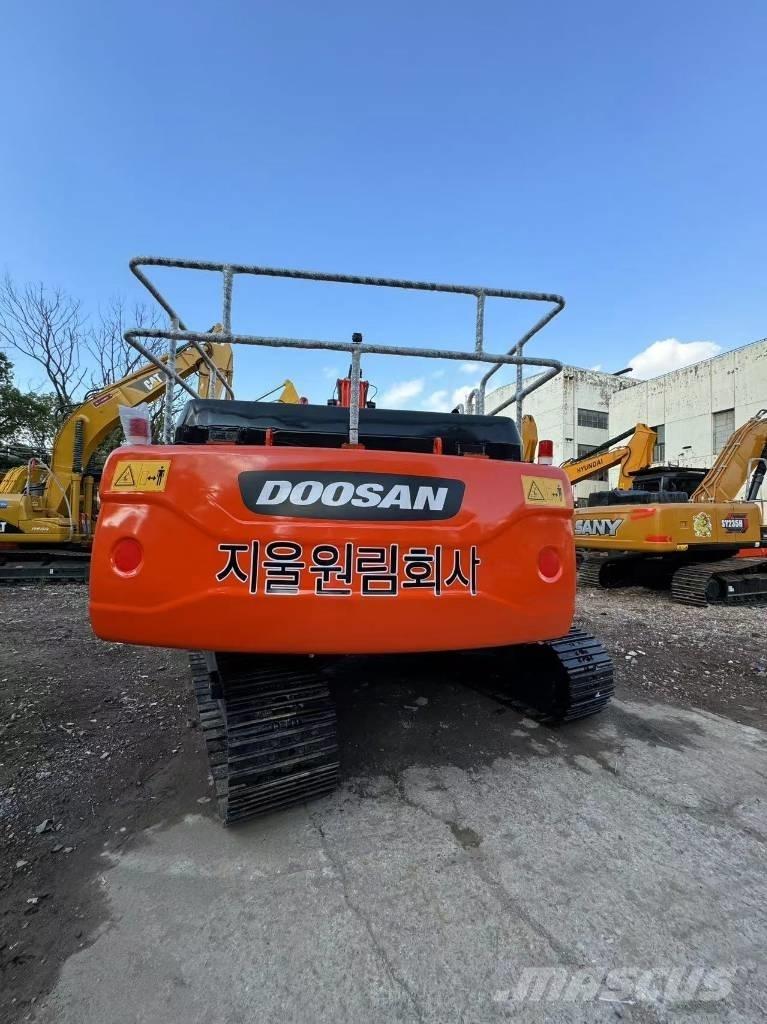 Doosan DX300LC Beltegraver
