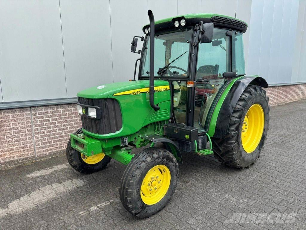 John Deere 5215 Personbiler