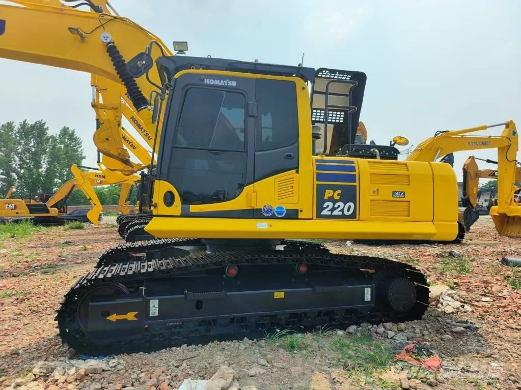 Komatsu PC 220-8 Beltegraver