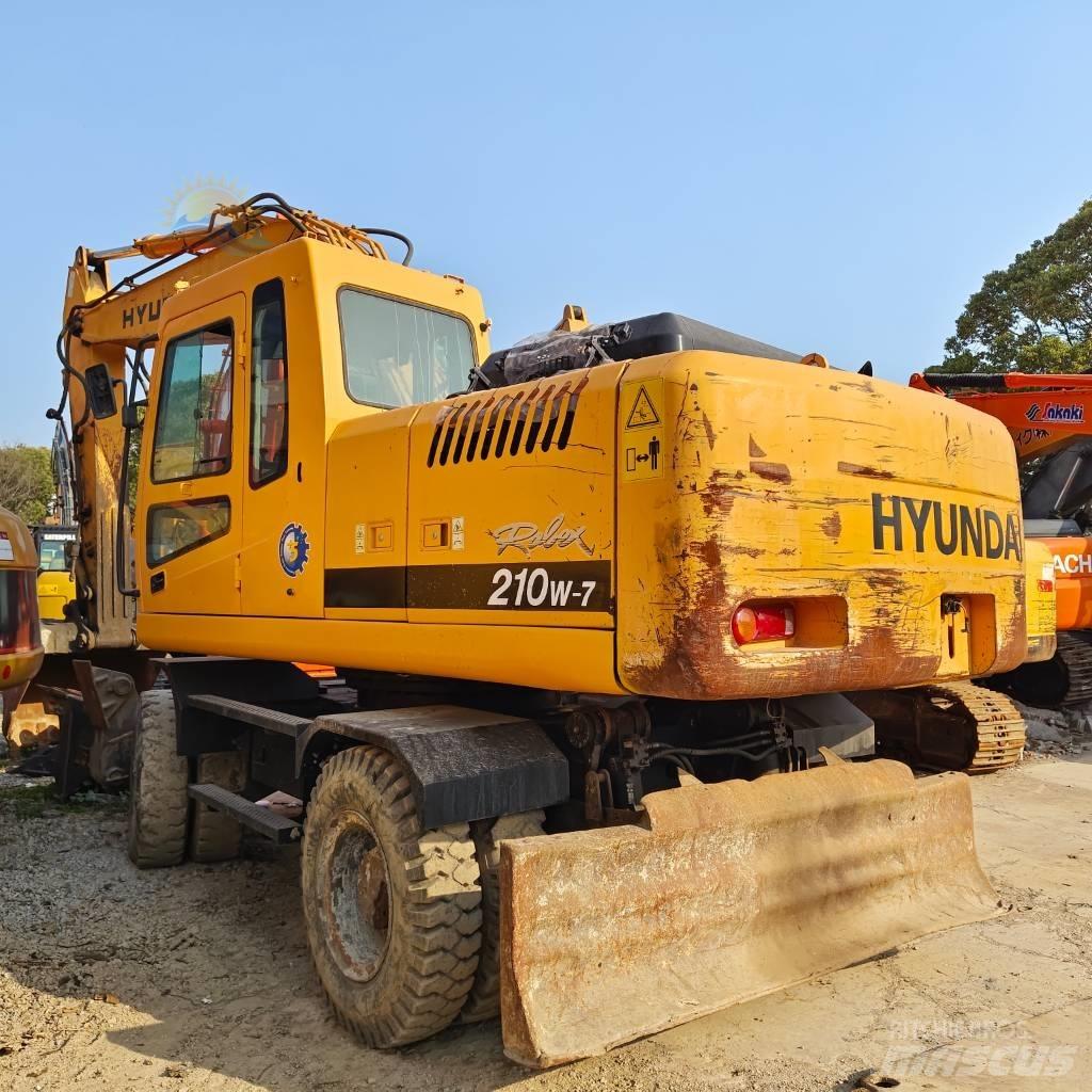 Hyundai R210W-7 Hjulgravere