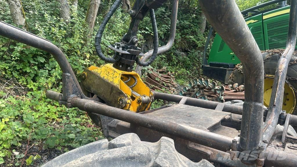 Timberjack 810 B Lassbærere