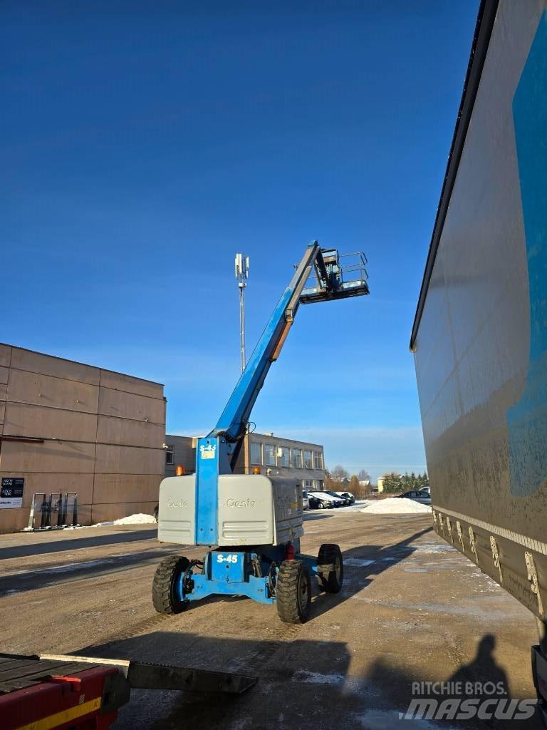 Genie S 45 Teleskop bomlifter