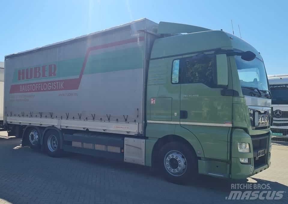 MAN 26.440 / 7.4m / LIFT Kapellbil