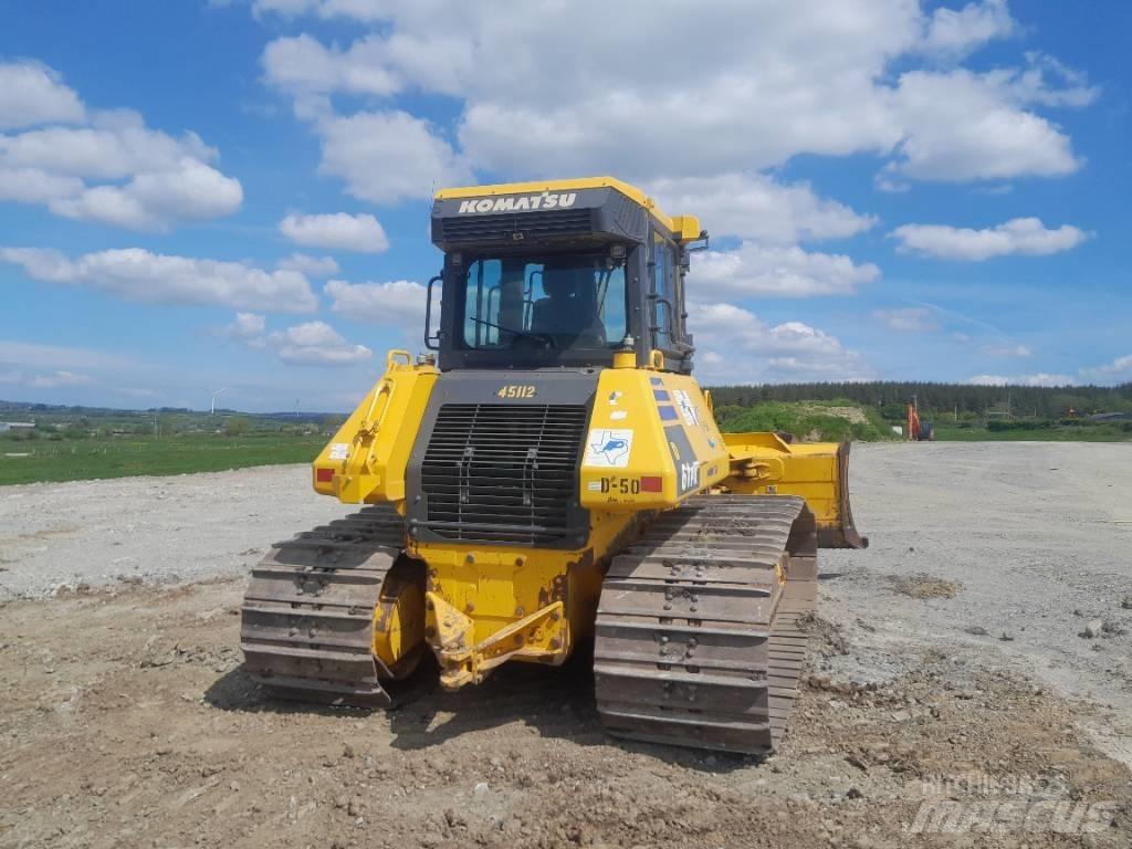 Komatsu D61 PX-24 Dozere Beltegående