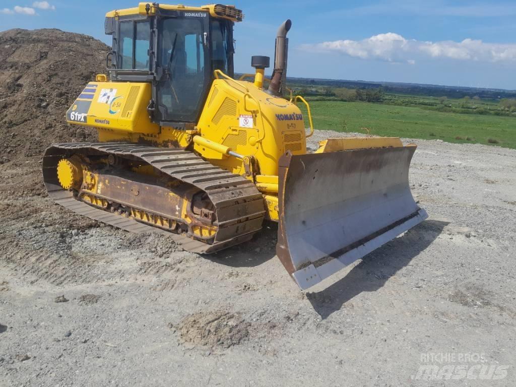 Komatsu D61 PX-24 Dozere Beltegående