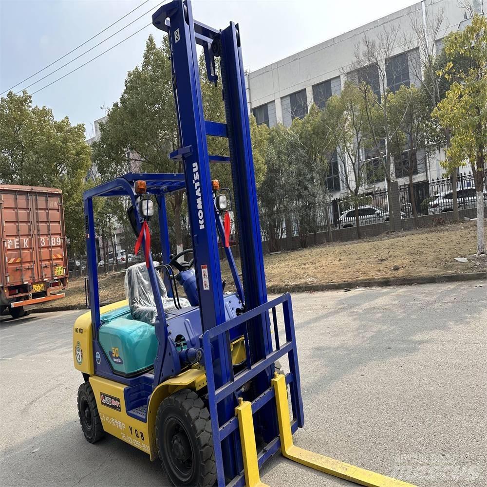Komatsu FD30-14 Diesel Trucker