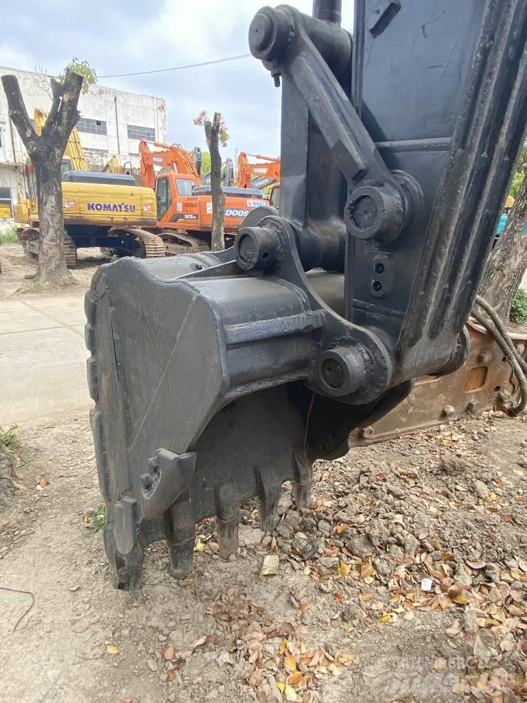 Volvo EC 140 DL Beltegraver