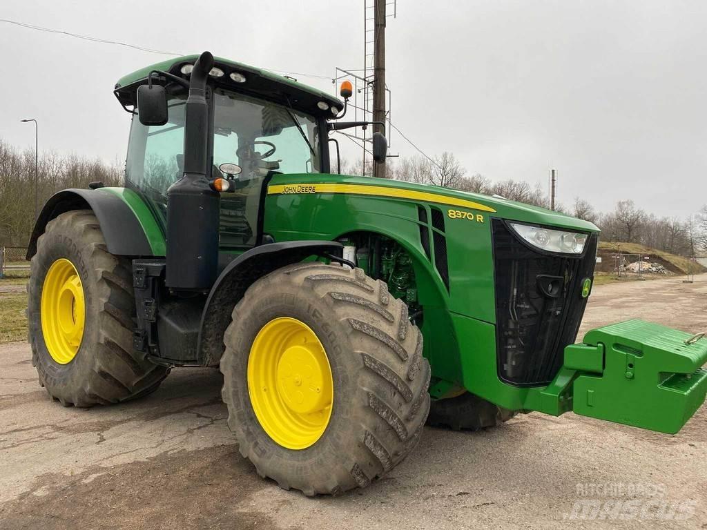 John Deere 8370R Traktorer