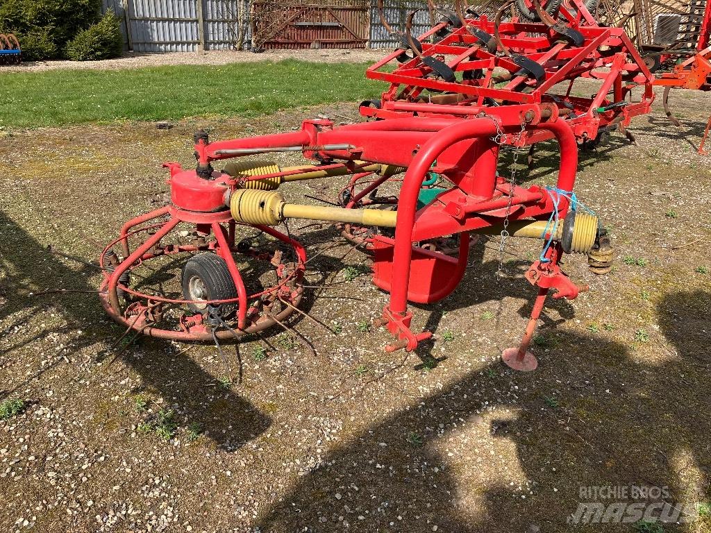 Kverneland 9360 Raker og høyvendere